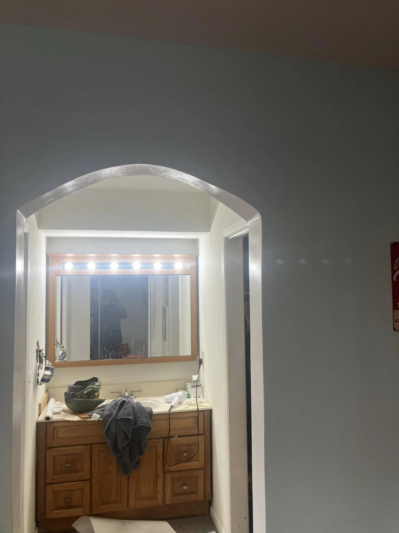 Freshly painted interior room with clean cut lines along trim and ceiling